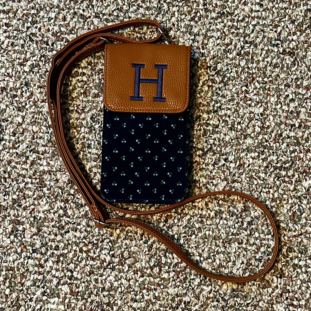 Thirty-One Phone Crossbody - personalized with H
